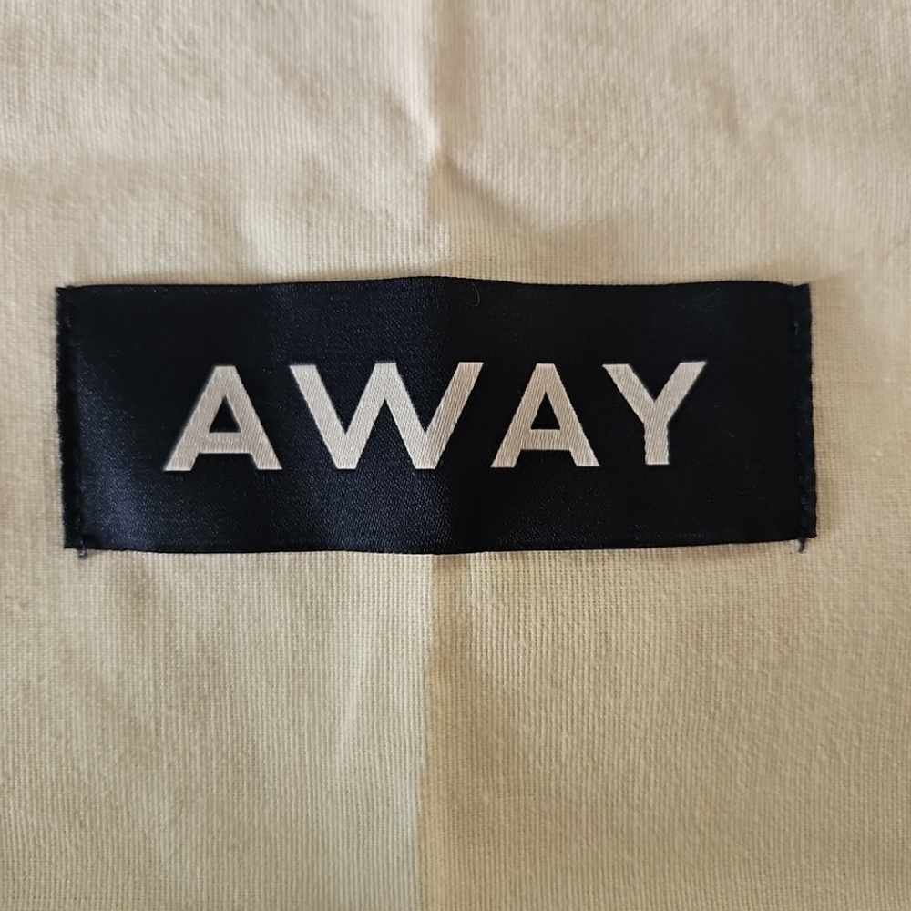 Away Travel Large Canvas Dust Bag Logo Storage Garment Luggage Drawstring Bag — image 6 of 8